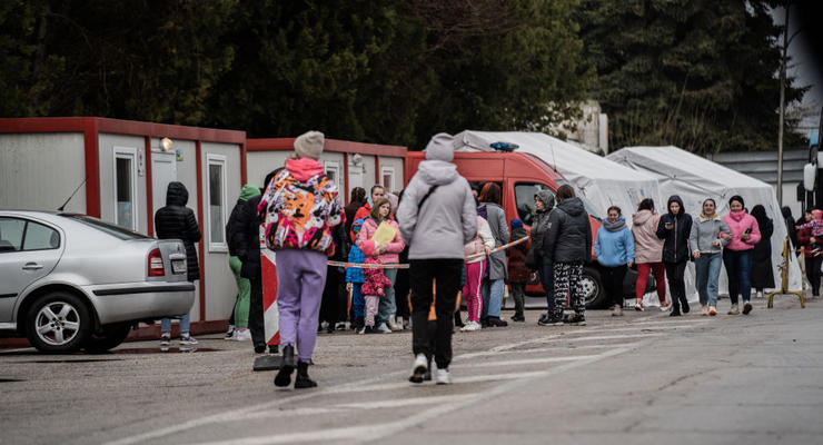 Болгария продолжила программу поддержки беженцев из Украины: детали