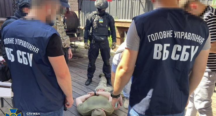 Терроризировали и грабили харьковчан: СБУ обезвредила банду "оборотней"