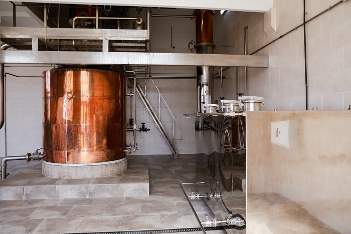 На Закарпатье открыли новый коньячный завод