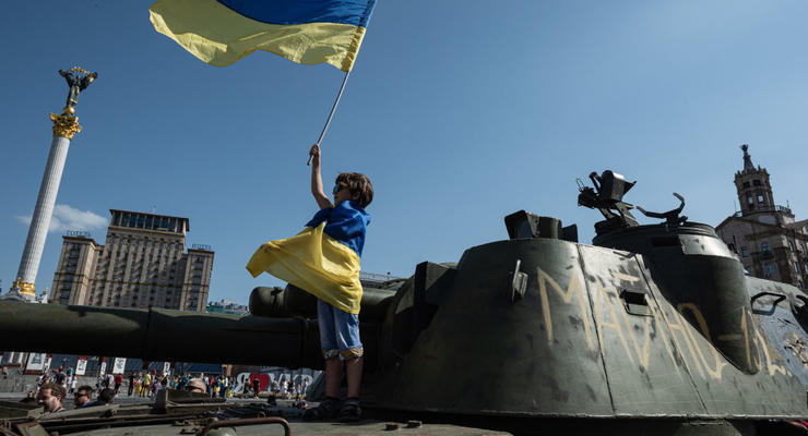 Украинцы считают, что в ближайшие 5 лет Украину ждет развитие - результаты соцопроса