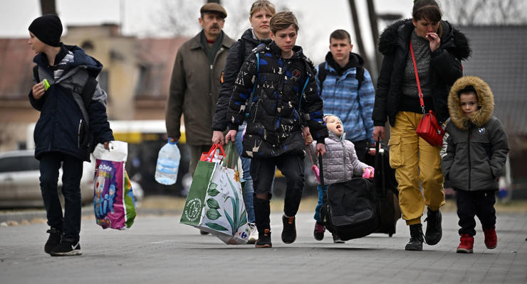 В Украине начали проверять переселенцев: почему могут забрать выплаты