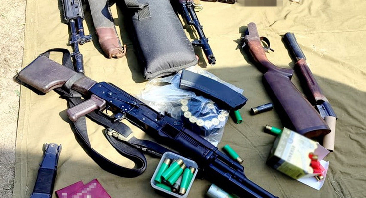 СБУ блокировала два канала подпольной продажи оружия / ssu.gov.ua