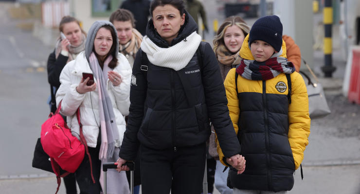 Українці можуть одночасно оформити документи собі та дітям: як це зробити