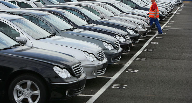 Продаж чи купівля авто в Україні: у МВС нагадали алгоритм дій
