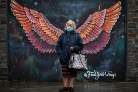 Как получить пенсию или денежную помощь за пределами Украины