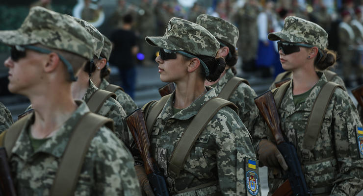 Воинский учет женщин в Украине: будут ли изменения с 1 октября