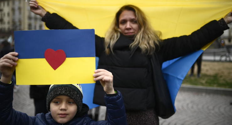 В Польше планируют отменить выплаты украинским беженцам