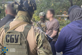 Обещал "отмазать" от тюрьмы: в Днепре задержали прокурора-взяточника