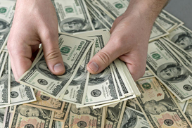 Курс валют на 18.10.2023: доллар пополз вверх