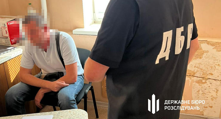 Правоохранитель из Сум продавал личные данные украинцев: как накажут