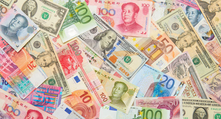 Курс валют на 7.11.2023: падение доллара продолжается