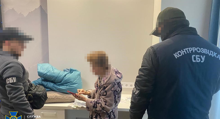 СБУ разоблачила сотрудницу консульства, которая помогала нелегалам из Азии уехать в ЕС / ssu.gov.ua