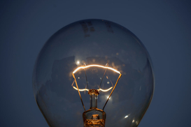 Отсутствие света: как украинцам подготовиться к возможным отключениям