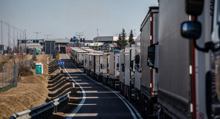 Поляки відмовилися зняти блокаду кордону з Україною: що вимагають