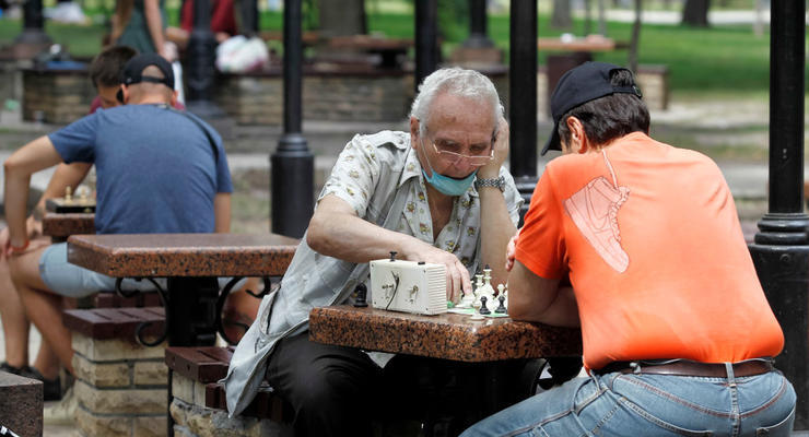 Украинские пенсионеры должны пройти физическую идентификацию: как это сделать