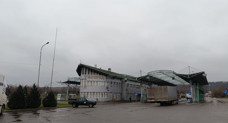 Перевозчики Словакии заблокировали ПП "Вишне Немецке" / dpsu.gov.ua