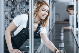 В Польше вырастет минимальная зарплата: сколько могут получать украинцы