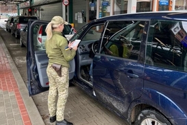 Украинцы едут домой на праздники: на границе зафиксирован пик пассажиропотока