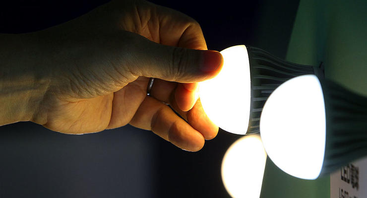 В Украине стартовал новый этап обмена ламп: кто может получить еще по 5 LED-лампочек
