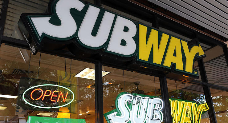 "Фастфуд, який вбиває": мережу ресторанів Subway внесли до переліку спонсорів війни