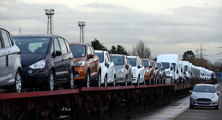 У яких регіонах України купили найбільше авто: статистика за 2023 рік