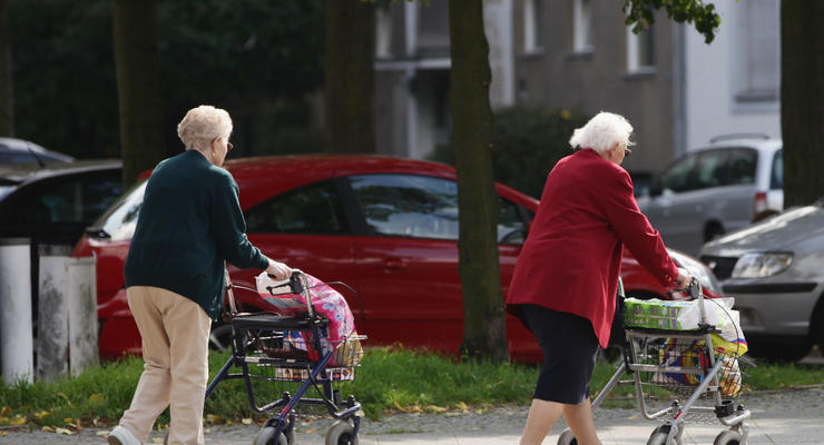 Пенсія за віком: хто може вийти на заслужений відпочинок у 2024 році