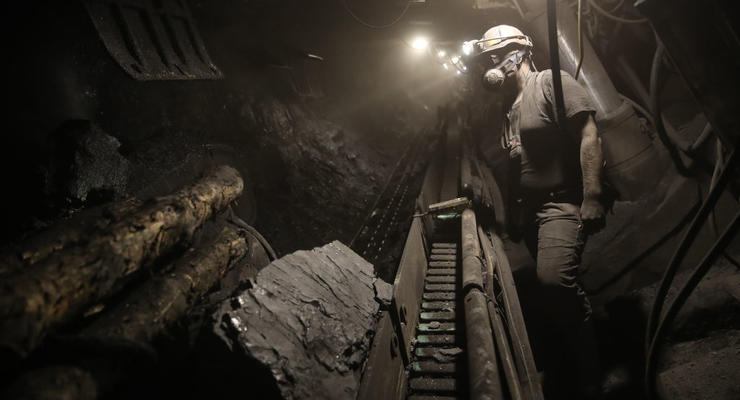 Долги растут: россияне на ВОТ не платят шахтерам зарплату