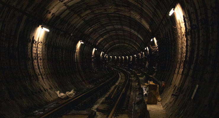В КГГА назвали причину деформации тоннеля между станциями метро "Демеевская" и "Лыбидская"