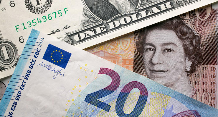 Курс валют на 8.02.2024: долар подешевшав після зростання