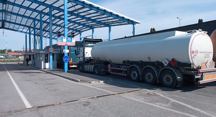 В ПП "Рава-Русская - Гребенне" возобновилось движение грузовиков / dpsu.gov.ua