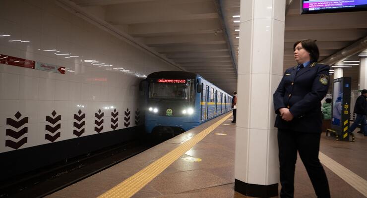 Жінки йдуть працювати в київське метро, одна вже навчається на машиніста, - Вигівський