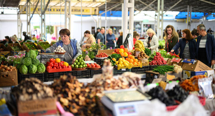 Кабмин расширил перечень продукции, имеющей ограниченный срок хранения