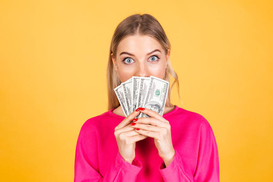 Курс валют на 28.08.2024: доллар подешевел после роста