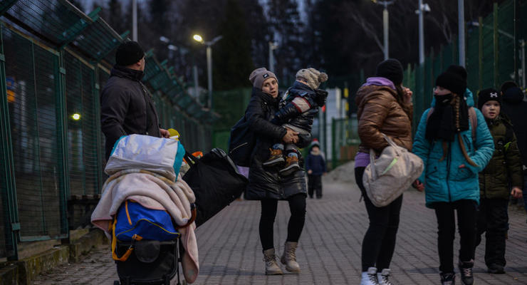 Швейцария приняла решение о защите украинских беженцев: подробности