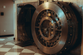 Аренда банковского сейфа во время войны: условия и расценки