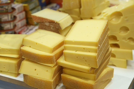 Продажи сыра падают: украинцы выбирают более дешевые альтернативы