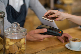 Выручка через РРО выросла до 488,4 млрд грн: где наибольший прирост