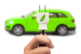 Украинцы выбирают электрокары: как зарегистрировать авто на "зеленых" номерах