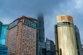 Крупнейшего китайского застройщика выгнали с биржи: детали