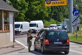 Новые правила выезда за границу: что изменилось для женщин-депутаток