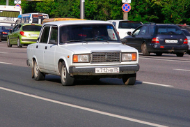 Автопром РФ заглох: россияне отказываются покупать отечественные машины