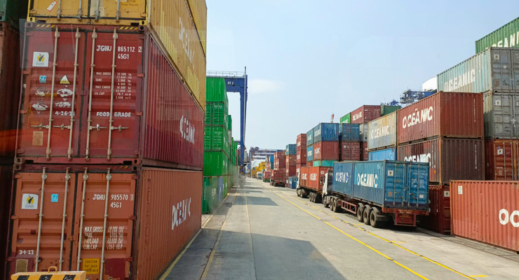 PortCalls Asia  / unsplash.com