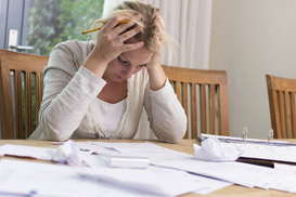 Можно ли получить субсидию, если есть долг за коммуналку: объяснение ПФУ