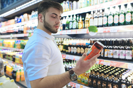 Почти 800 млн грн штрафов: ГНС проверила продавцов алкоголя и табака