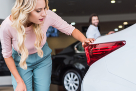 Германия лидирует: откуда в Украину завозят машины