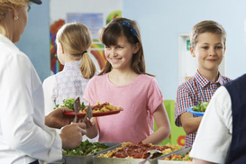 Кабмин обновил стратегию реформирования системы школьного питания