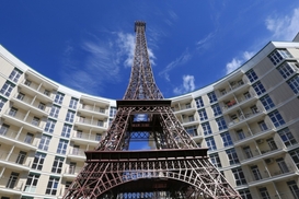 Важный киберполицейский живет в элитной квартире российского брата – СМИ