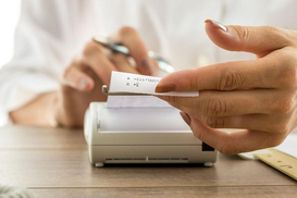 Фіскальний чек: ДПС пояснила, на що звертати увагу покупцям