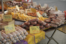 Як виглядає і скільки має коштувати якісна ковбаса: деталі від експерта