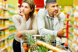 Салаты, мясо и напитки: во сколько украинцам обойдется новогодний стол-2026